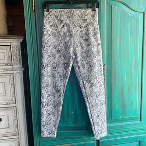 Balance Collection yoga pants size large